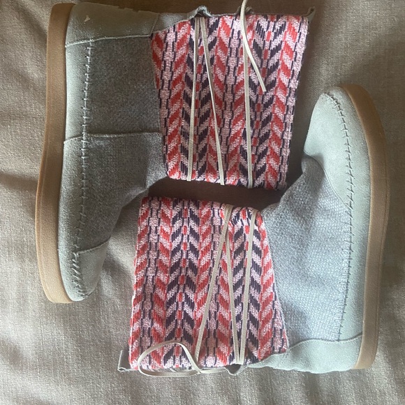 Toms Nepal Boots Grey Suede Chevron 10014078 Women's 12 - Picture 2 of 6